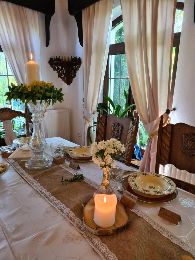Dworek Sw.Antoniego Slawutowo Bagian luar foto