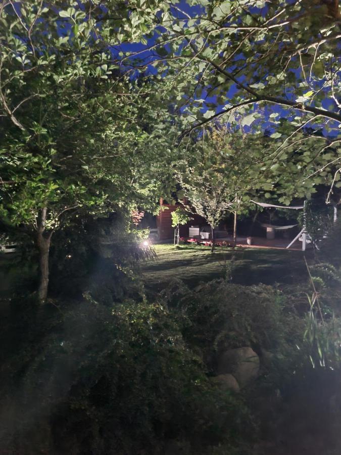 Dworek Sw.Antoniego Slawutowo Bagian luar foto